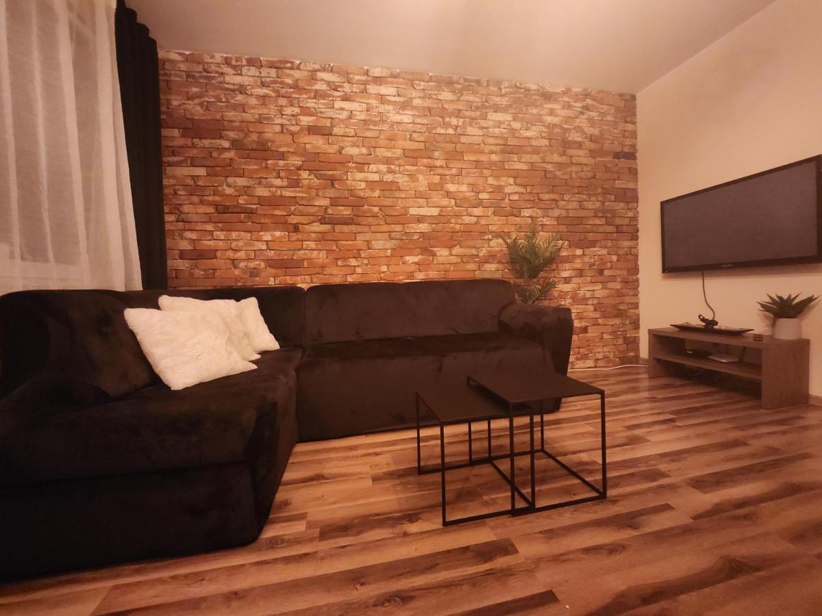 Appartamento Apartament P&P Inowroclaw Esterno foto